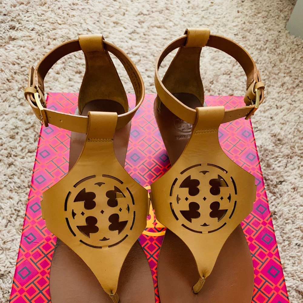 💯 Authentic Tory Burch Wedge